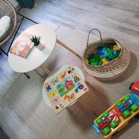 Roommy Леон Екстериор снимка