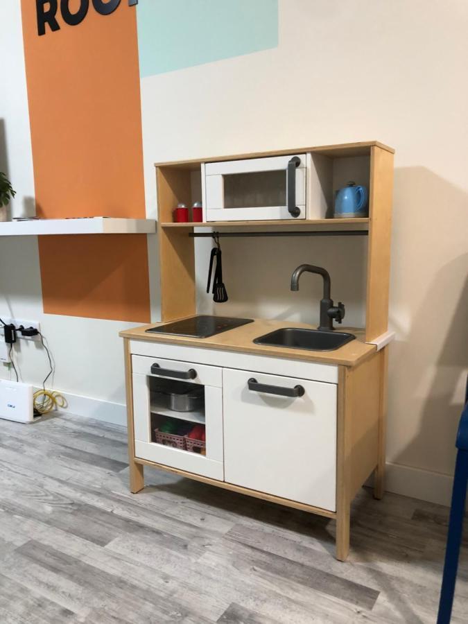 Roommy Леон Екстериор снимка